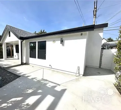 House for rent - 1007 Geneva St, Glendale, CA 91207, USA - $ 4,500