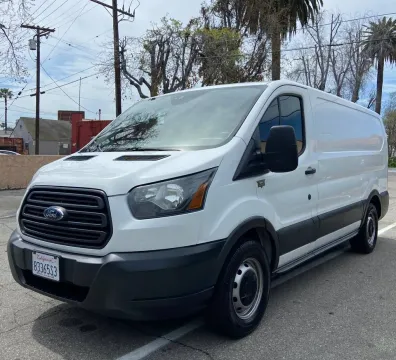 Ford - Los Angeles, CA, USA - $