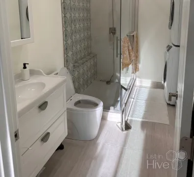 Guest House for Rent - Burbank, CA, USA - $ 2,800