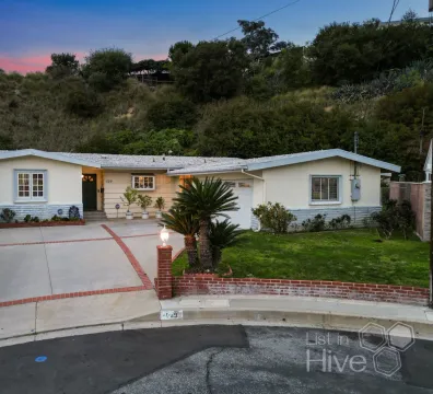Tranquil Cul-de-Sac Retreat - 529 Leeridge Terrace, Glendale, CA 91206, USA - $ 1,350,000