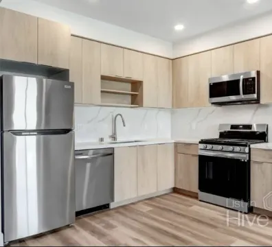 4f5KkUSUrClZBxaEJvncbp