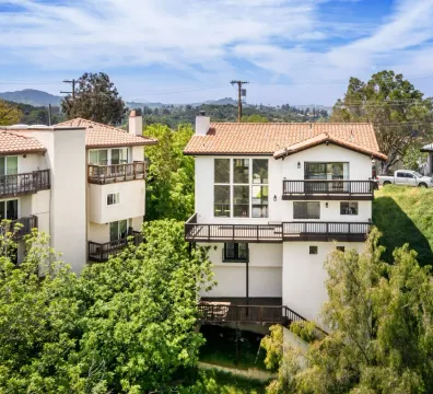 4knSOwVyEoAth2pnd3ukRC