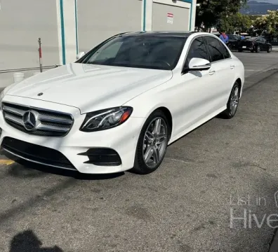 Mercedes-Benz e-class E 300 Sedan 4D - Burbank, CA, USA - $ 21,500 