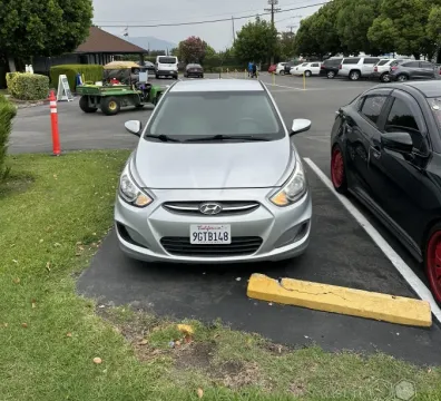 Hyundai Accent - Los Angeles, CA, USA - $ 6,100