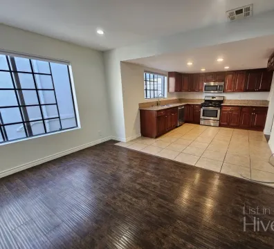 Newly Renovated Townhouse for Rent! - Sun Valley, Los Angeles, CA, USA - $ 3,500