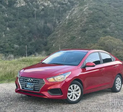 Hyundai Accent - 8220 Foothill Blvd unit 3, Sunland, CA 91040, USA - $
