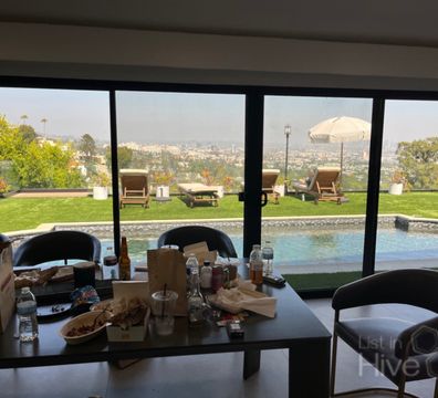 Մաքրման ծառայություններ - North Hollywood, Los Angeles, CA, USA - $ 130