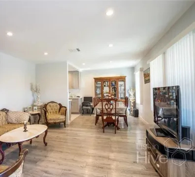 rhF7MlIrRDc7Ut4qAmmoz