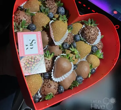 Chocolate covered strawberries - Los Angeles, CA, USA - $ undefined